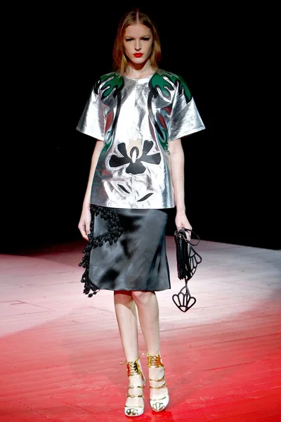 Look 33